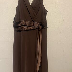 Elegant Brown Sleeveless Dress